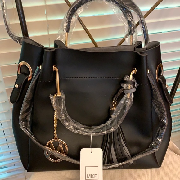 Purse - Picture 1 of 4